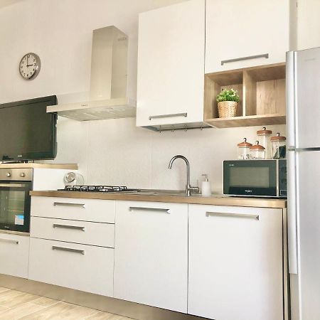 Bellini Lorenz Apartment Кальярі Екстер'єр фото
