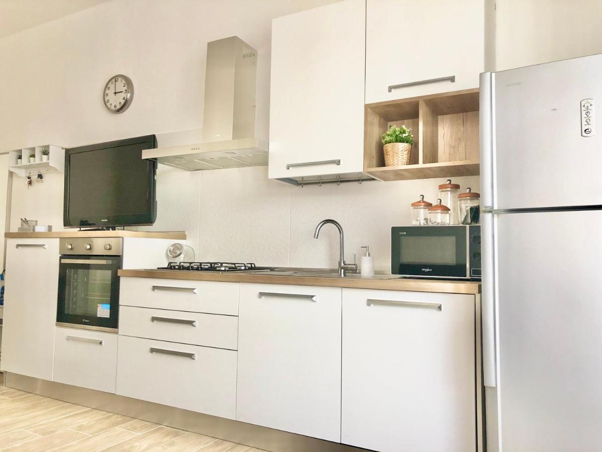 Bellini Lorenz Apartment Кальярі Екстер'єр фото