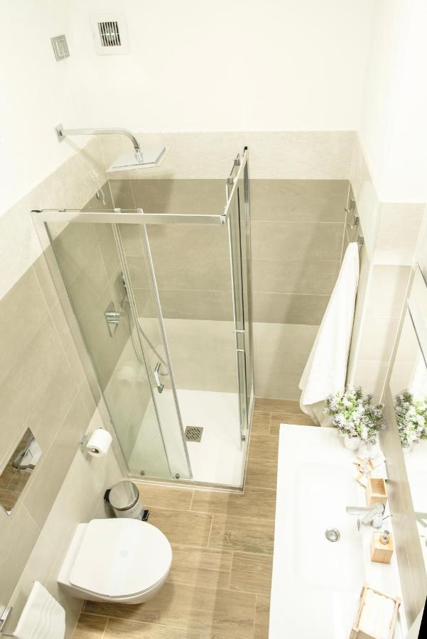 Bellini Lorenz Apartment Кальярі Екстер'єр фото