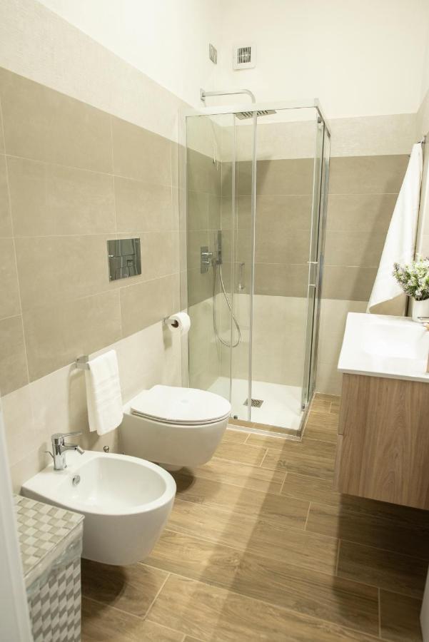 Bellini Lorenz Apartment Кальярі Екстер'єр фото