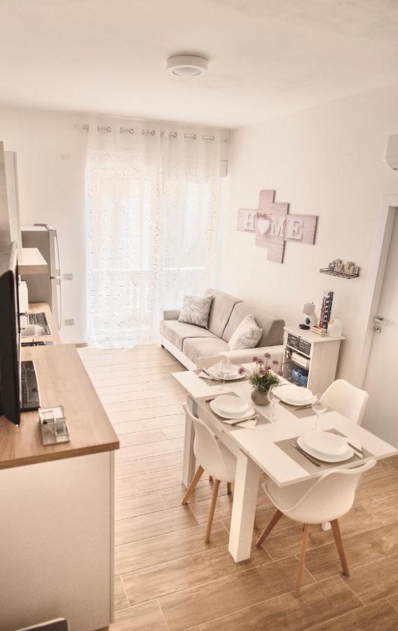 Bellini Lorenz Apartment Кальярі Екстер'єр фото
